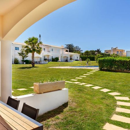 Apartamento No Condominio Baia Village Com Piscina Αλμπουφέιρα Εξωτερικό φωτογραφία