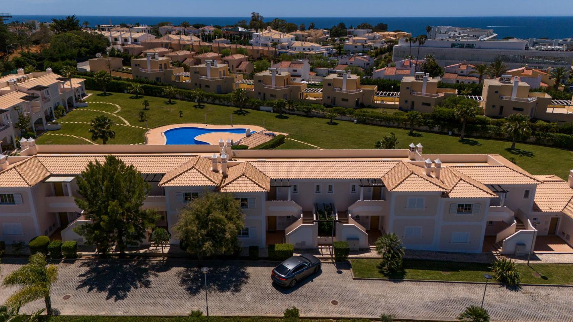 Apartamento No Condominio Baia Village Com Piscina Αλμπουφέιρα Εξωτερικό φωτογραφία